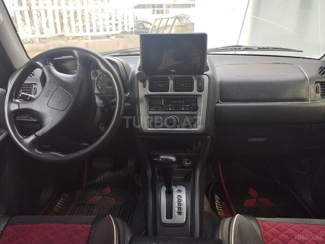 Mitsubishi Pajero io 2000, 250,000 km - 2.0 л - Bakı