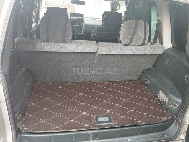 Mitsubishi Pajero io 2000, 250,000 km - 2.0 л - Bakı