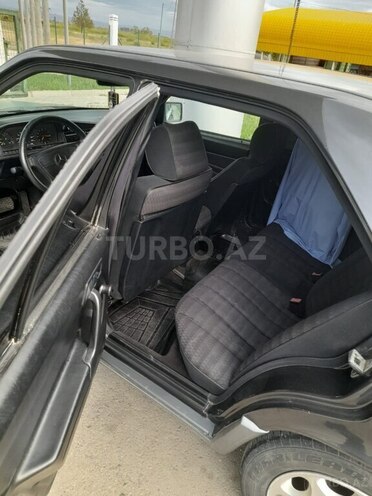 Mercedes 190 1992, 450,000 km - 1.8 l - Yevlax