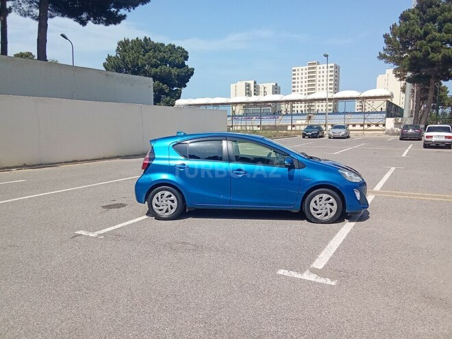 Toyota Aqua 2015, 115,000 km - 1.5 l - Sumqayıt