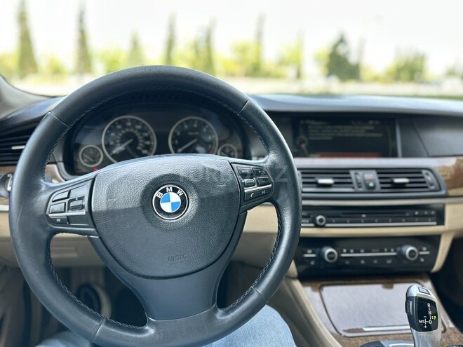 BMW 528 2013, 240,000 km - 2.0 l - Bakı