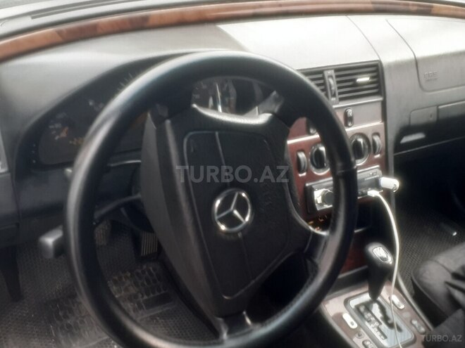 Mercedes C 240 1998, 240,000 km - 2.4 l - Astara