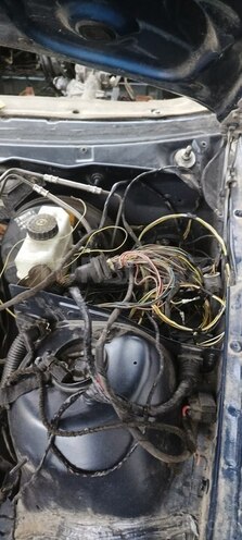 BMW 318 2003, 312,000 km - 2.0 l - Bakı