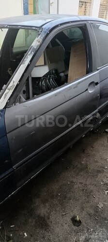 BMW 318 2003, 312,000 km - 2.0 l - Bakı