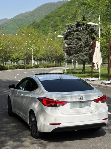 Hyundai Elantra 2014, 170,000 km - 1.8 l - İsmayıllı