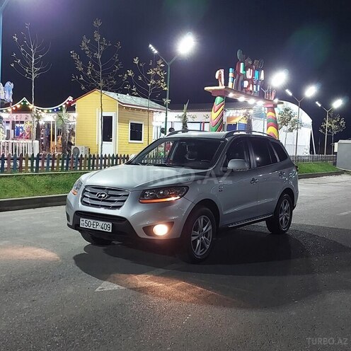 Hyundai Santa Fe 2010, 166,000 km - 2.0 l - Salyan