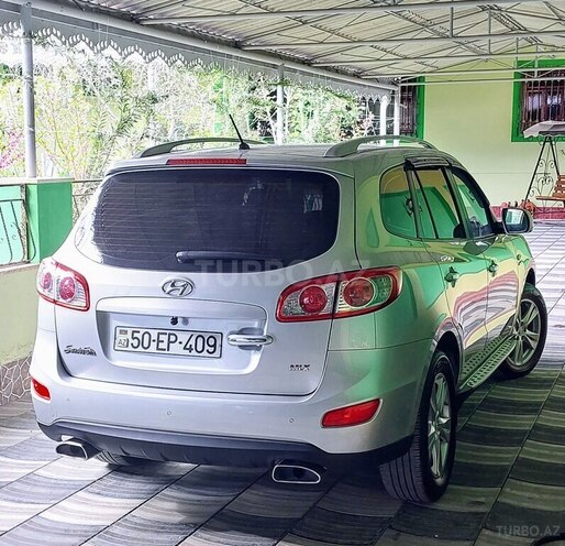 Hyundai Santa Fe 2010, 166,000 km - 2.0 l - Salyan