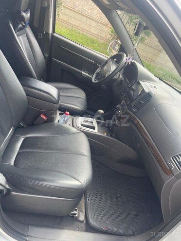 Hyundai Santa Fe 2010, 166,000 km - 2.0 l - Salyan