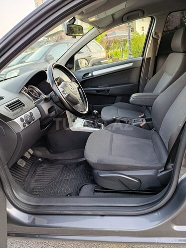 Opel Astra 2009, 295,000 km - 1.3 l - Bakı