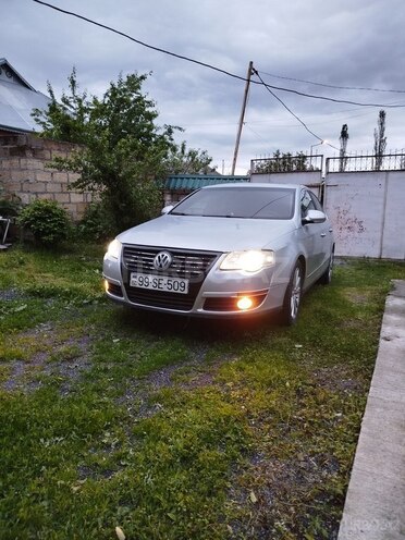 Volkswagen Passat 2010, 200,000 km - 2.0 l - Qəbələ