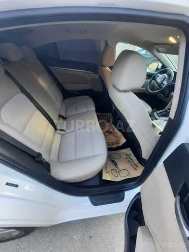 Hyundai Elantra 2017, 166,166 km - 2.0 l - Bakı