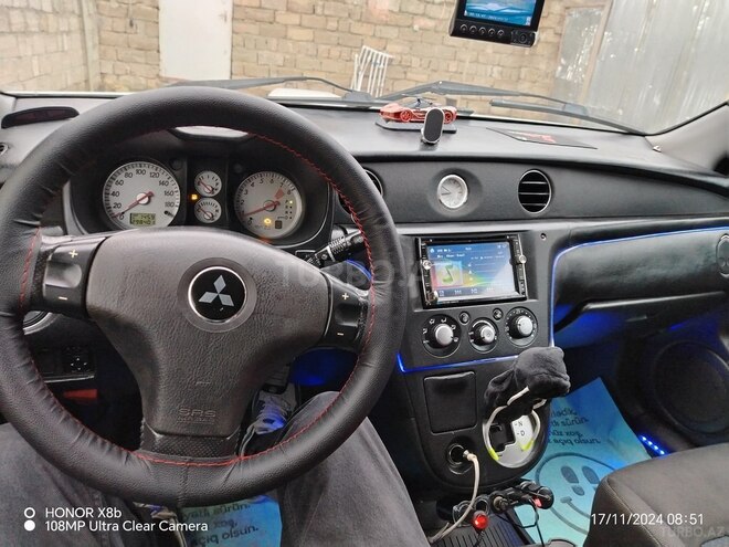 Mitsubishi Airtrek 2002, 300,000 km - 2.0 l - Bakı