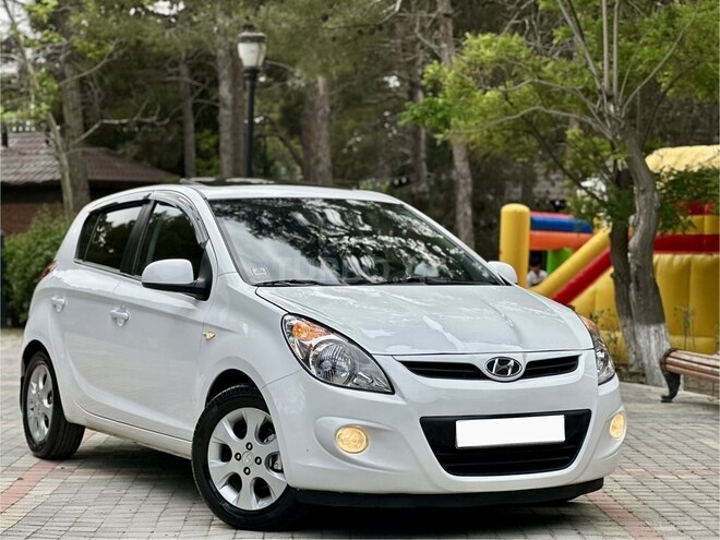 Hyundai i20 2010, 224,300 km - 1.4 л - Bakı