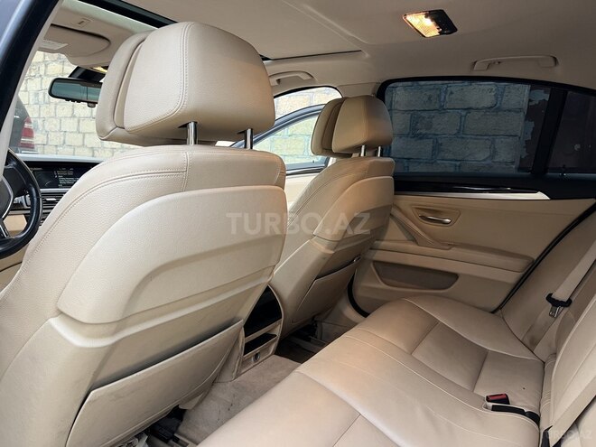 BMW 528 2014, 239,000 km - 2.0 l - Gəncə