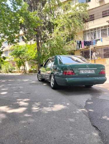 Mercedes E 220 1994, 440,000 km - 2.2 l - Bakı