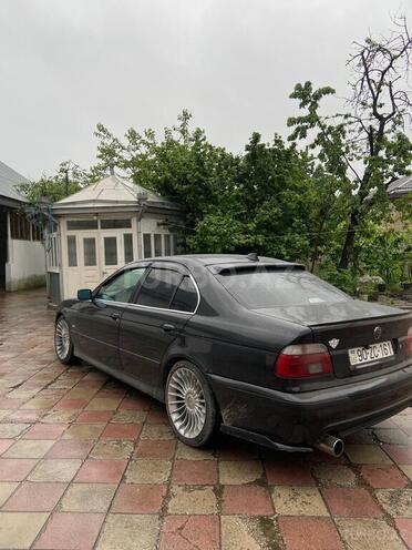 BMW 528 1998, 383,000 km - 2.8 l - Quba