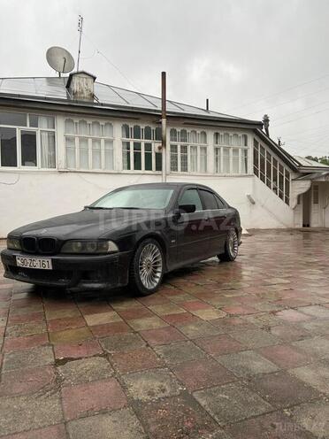 BMW 528 1998, 383,000 km - 2.8 l - Quba