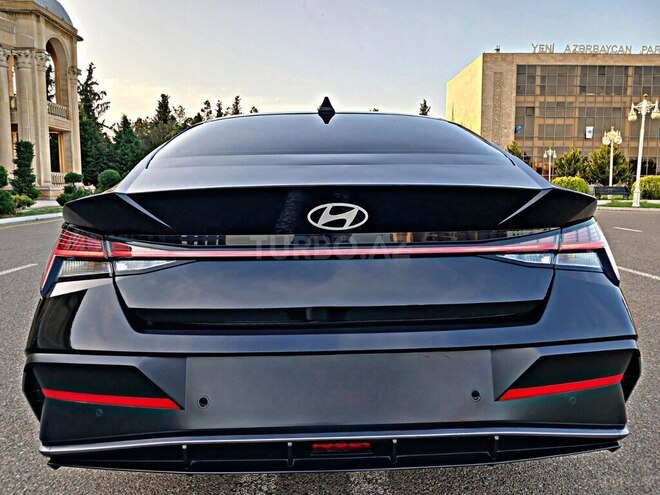 Hyundai Elantra 2024, 15,800 km - 1.6 л - Bakı