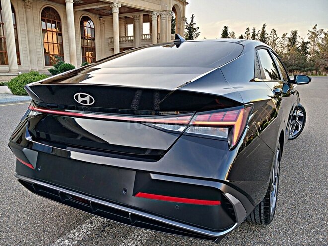 Hyundai Elantra 2024, 15,800 km - 1.6 л - Bakı