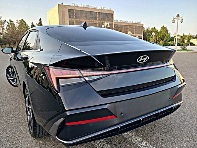 Hyundai Elantra 2024, 15,800 km - 1.6 л - Bakı