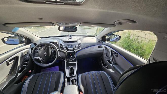 Hyundai Elantra 2015, 111,330 km - 1.8 l - Bakı