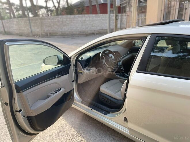 Hyundai Elantra 2016, 138,404 km - 2.0 l - Bakı