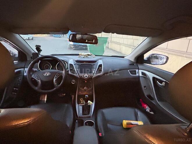 Hyundai Avante 2015, 241,299 km - 1.6 l - Göygöl