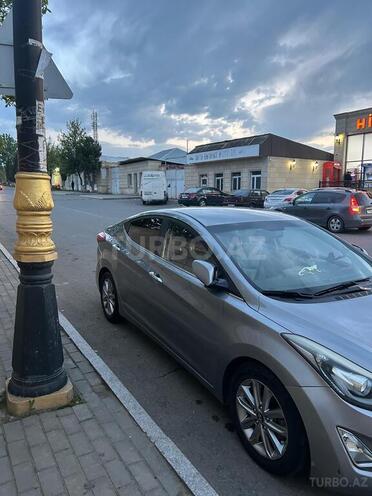 Hyundai Avante 2015, 241,299 km - 1.6 l - Göygöl