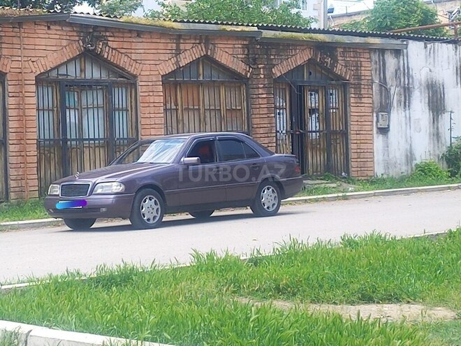 Mercedes C 180 1995, 218,000 km - 1.8 l - Gəncə