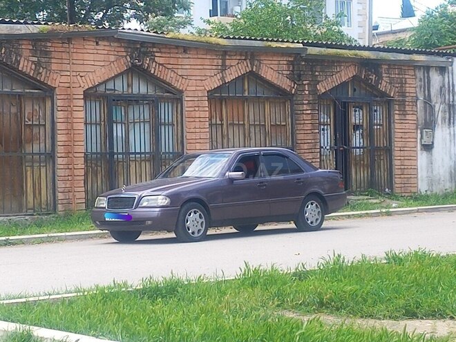 Mercedes C 180 1995, 218,000 km - 1.8 l - Gəncə