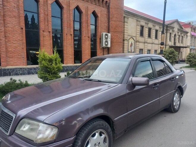 Mercedes C 180 1995, 218,000 km - 1.8 l - Gəncə