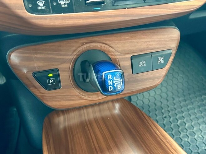 Toyota Prius 2018, 110,000 km - 1.8 l - Bakı