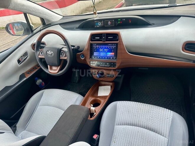 Toyota Prius 2018, 110,000 km - 1.8 l - Bakı