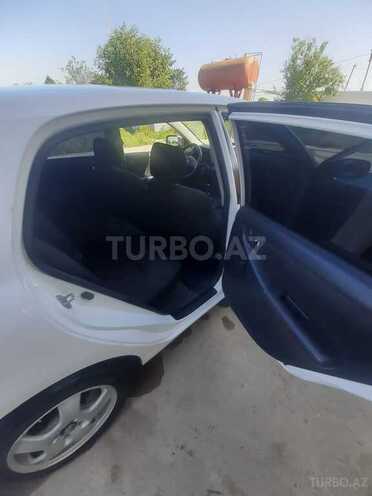 Toyota Corolla 2005, 256,000 km - 1.6 l - Ağstafa