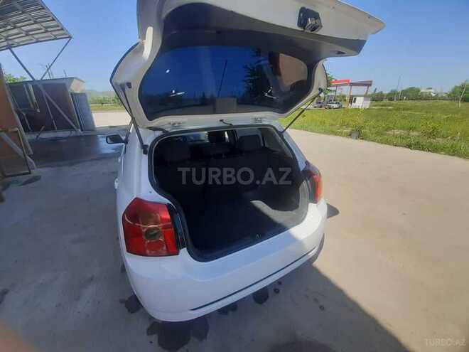 Toyota Corolla 2005, 256,000 km - 1.6 l - Ağstafa