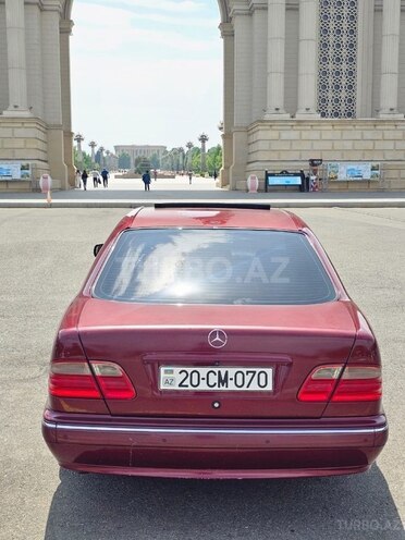 Mercedes E 200 1999, 411,111 km - 2.0 l - Gəncə