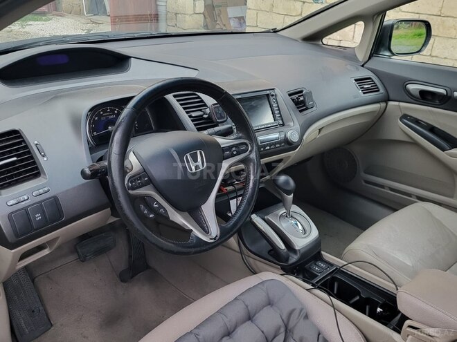Honda Civic 2009, 238,000 km - 1.3 l - Şəmkir
