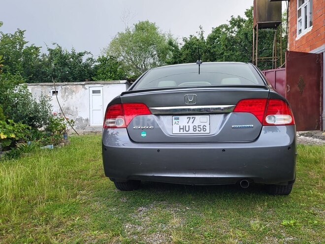 Honda Civic 2009, 238,000 km - 1.3 l - Şəmkir