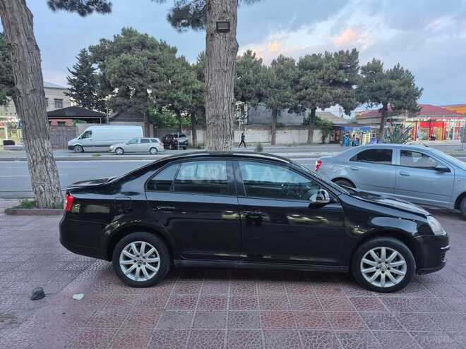 Volkswagen Jetta 2010, 179,000 km - 1.6 л - Bakı