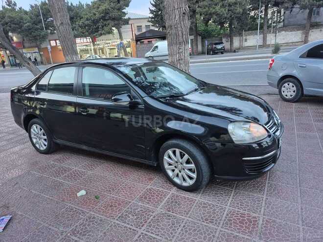 Volkswagen Jetta 2010, 179,000 km - 1.6 л - Bakı