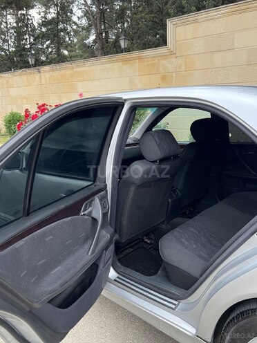 Mercedes E 220 d 2001, 533,000 km - 2.2 l - Tovuz