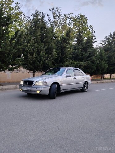 Mercedes C 220 1995, 220,000 km - 2.2 l - Bakı