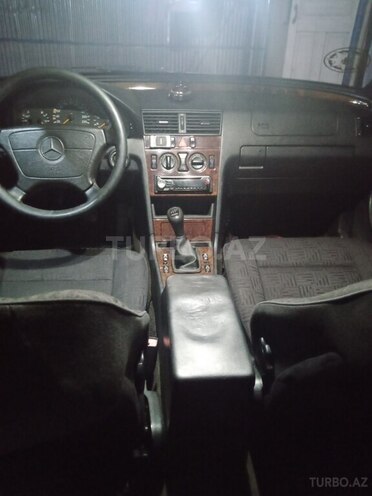 Mercedes C 180 1999, 300,000 km - 1.8 l - İmişli