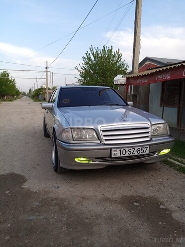 Mercedes C 180 1999, 300,000 km - 1.8 l - İmişli