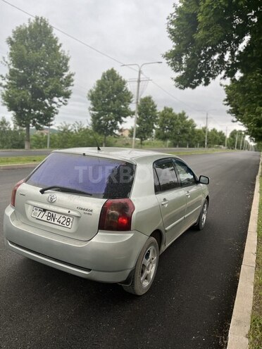 Toyota Corolla 2006, 400,000 km - 1.4 l - 