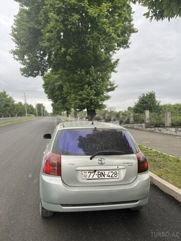 Toyota Corolla 2006, 400,000 km - 1.4 l - 