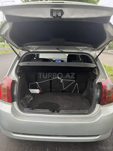 Toyota Corolla 2006, 400,000 km - 1.4 l - 