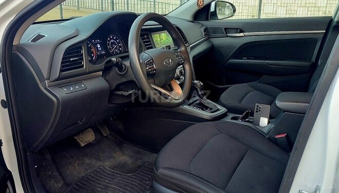 Hyundai Elantra 2019, 116,000 km - 2.0 л - Bakı