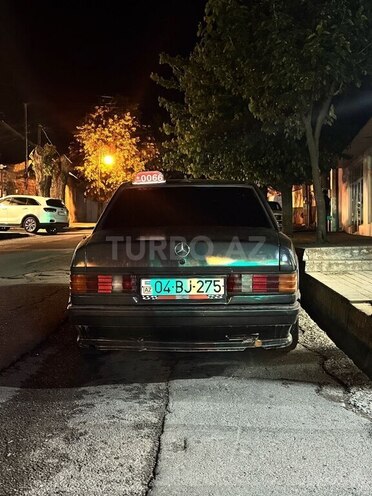 Mercedes 190 1986, 210,000 km - 2.0 l - Şəki