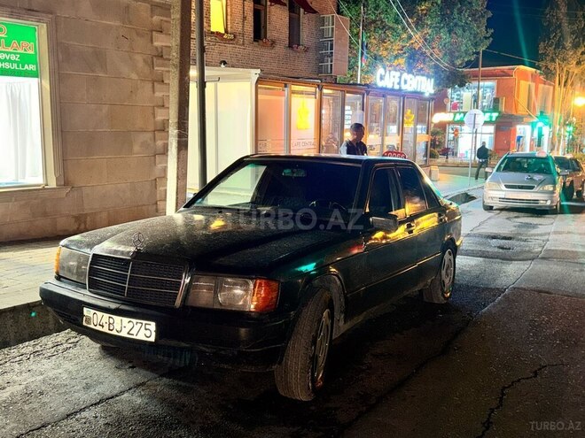 Mercedes 190 1986, 210,000 km - 2.0 l - Şəki
